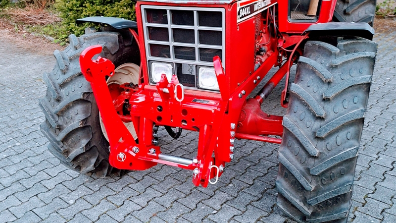 KIT UNIVERSEL HYDRAULIQUE FRONTAL ( AVANT) 2 EME CATEGORIE POUR TRACTEUR 1500KG - ROUGE (RAL 3000)