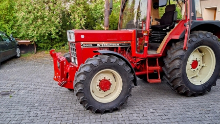 KIT UNIVERSEL HYDRAULIQUE FRONTAL ( AVANT) 2 EME CATEGORIE POUR TRACTEUR 1500KG - ROUGE (RAL 3000)