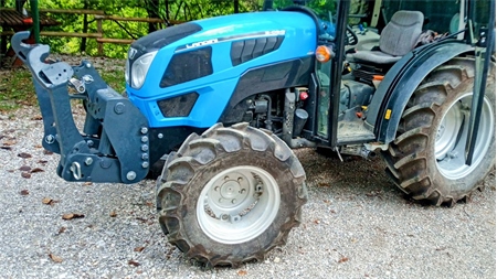 KIT UNIVERSEL HYDRAULIQUE FRONTAL ( AVANT) 2 EME CATEGORIE POUR TRACTEUR 1500 KG