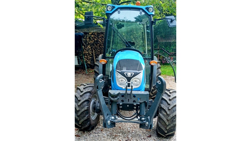 KIT UNIVERSEL HYDRAULIQUE FRONTAL ( AVANT) 2 EME CATEGORIE POUR TRACTEUR 1500 KG