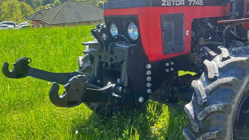 KIT UNIVERSEL HYDRAULIQUE FRONTAL ( AVANT) 2 EME CATEGORIE POUR TRACTEUR 1500KG
